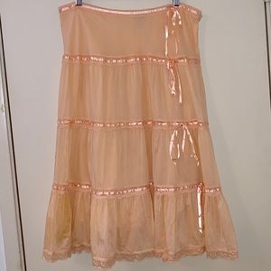 Tiered knee length Tramp skirt size large